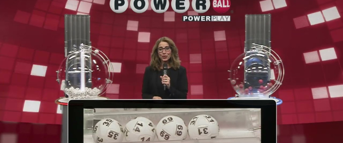 Un joueur quasi-octogénaire retire le Powerball de 328,5M$